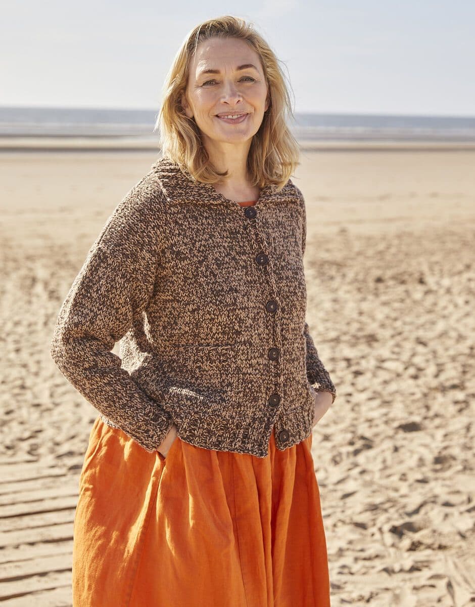 Sirdar Ladies Cardigan Knitting Pattern in Haworth Tweed DK 10696P PDF DOWNLOAD