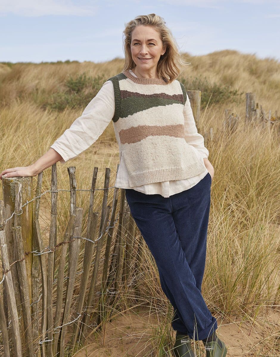Sirdar Ladies Vest Knitting Pattern in Haworth Tweed DK 10695P PDF DOWNLOAD